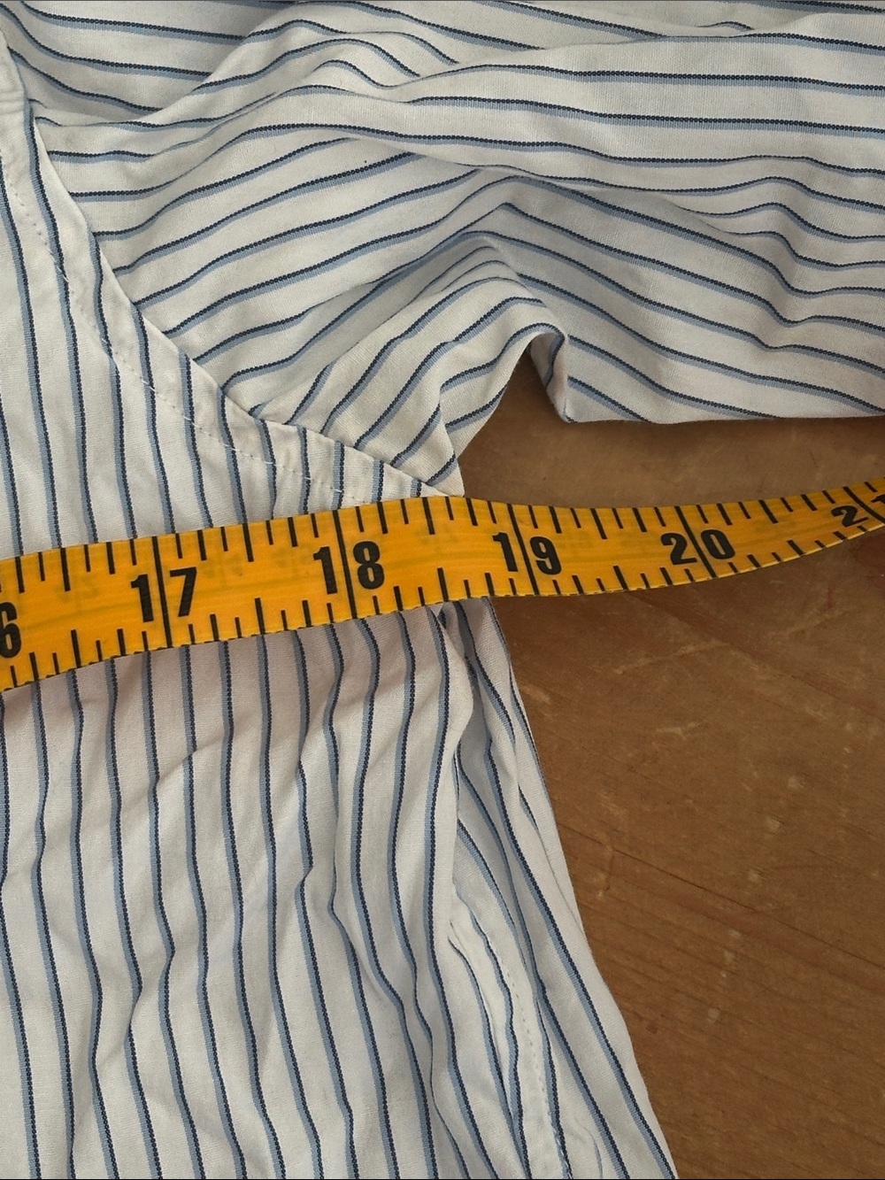 GAP Women’s White Button-Down Shirt with Blue and black Stripes - Picture 7 of 8